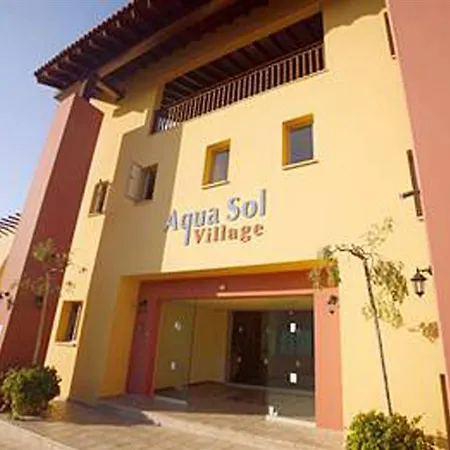 Üdülőközpont Aqua Sol Water Park Korall-öböl